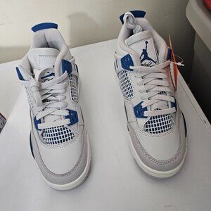 Jordan 4 Milatary Blue